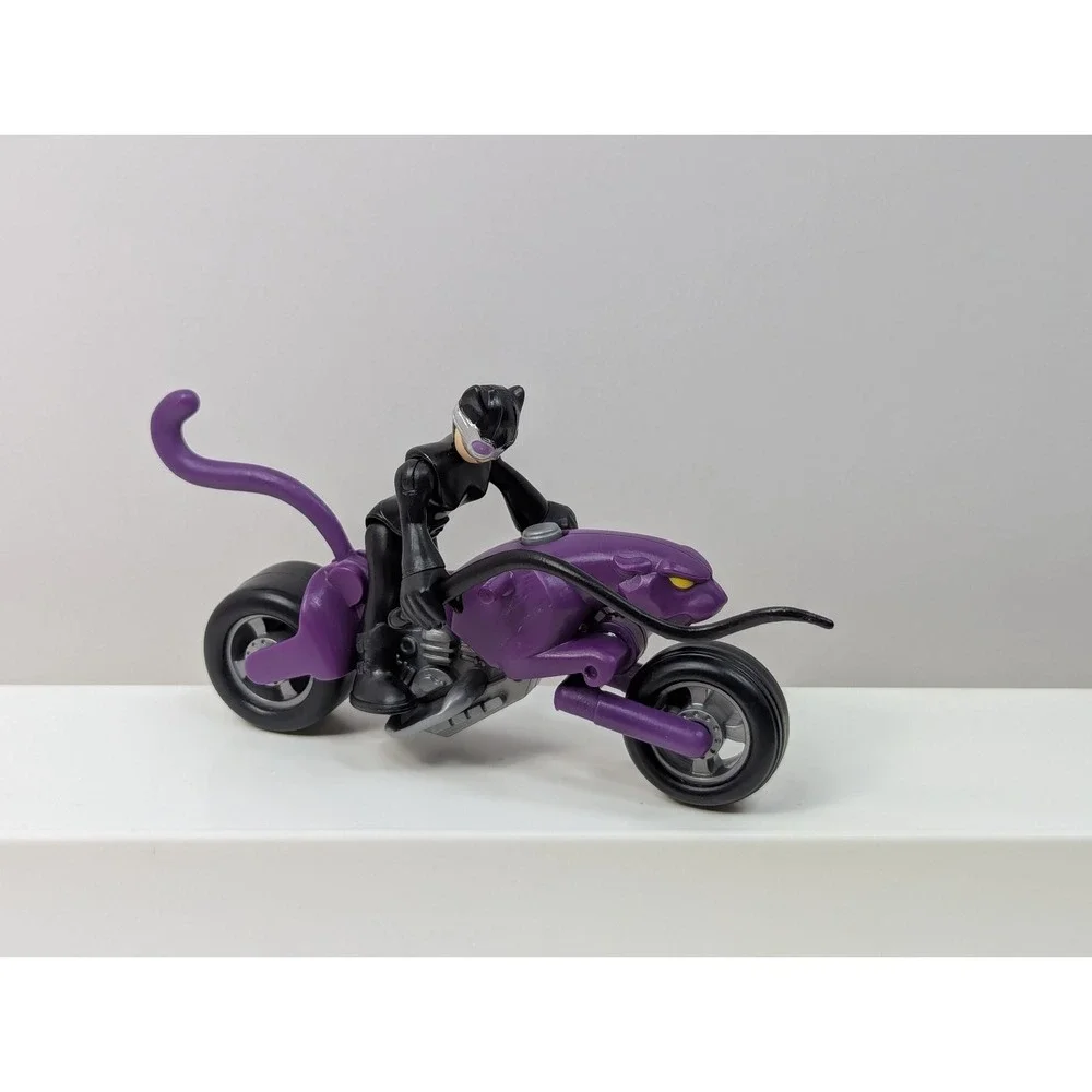 Fisher‎ Price Imaginext DC Super Friends Catwoman Figure Whip Panther Cycle set
